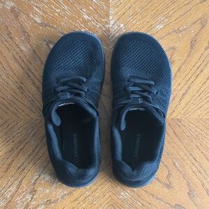 FEELGROUNDS Black Shoes